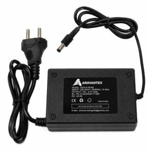 (0526) 19.5 v 4.7 amp adapter